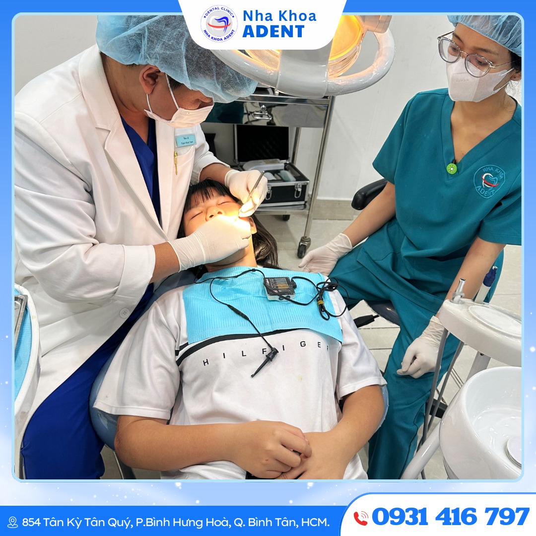 Niềng Răng Mắc Cài Sứ – Lựa Chọn Thẩm Mỹ Hiện Đại Cho Nụ Cười Đều Đẹp Tại Nha Khoa Adent (3)